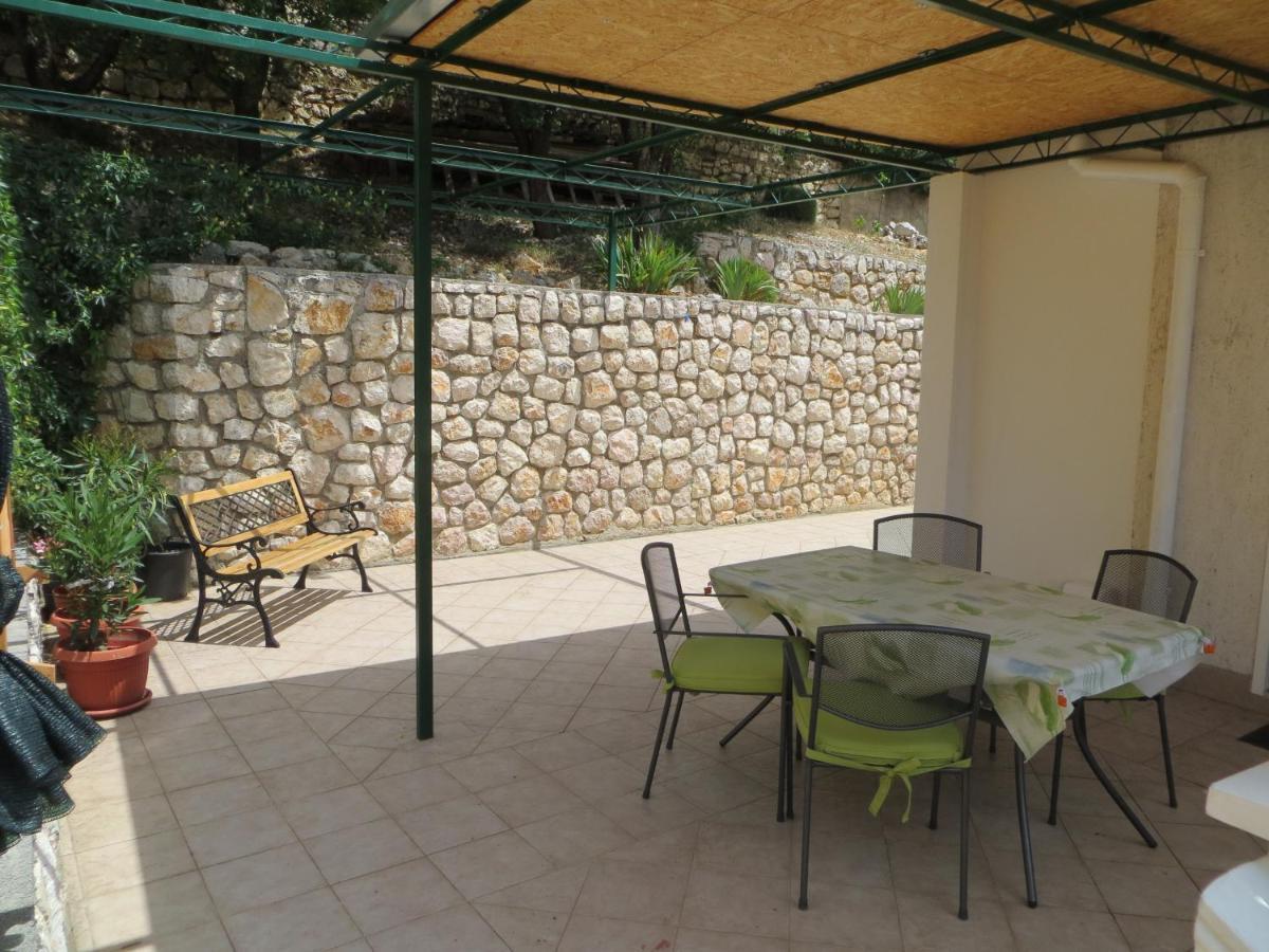 Apartment Dragas Lukovo Ngoại thất bức ảnh